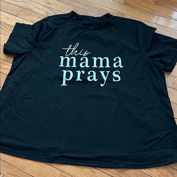 Basic black Shirt This Mama Prays - Picture 6 of 6